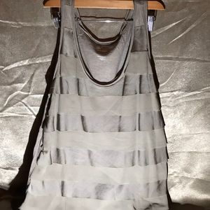 EUC Old Navy Ruffled layered tank